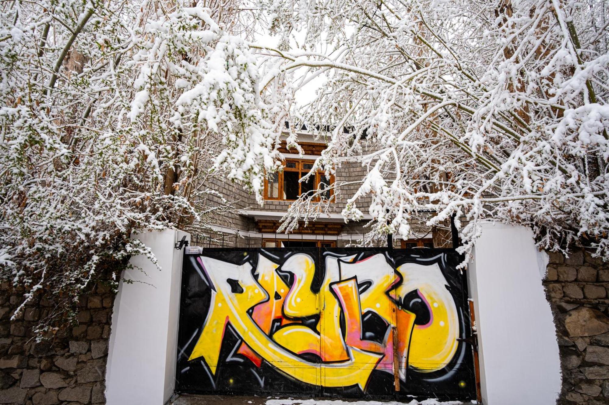 Raybo Hostel レー エクステリア 写真
